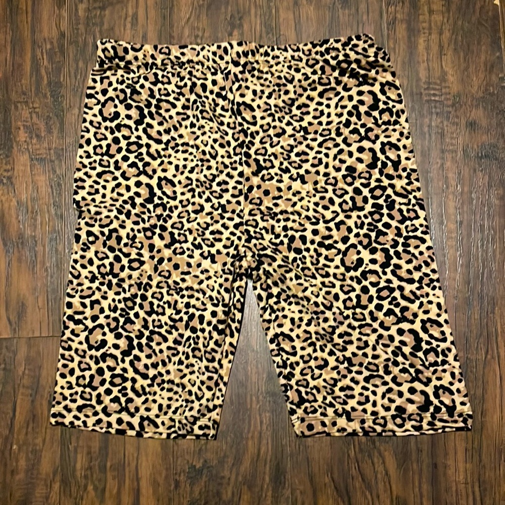 Leopard biker shorts